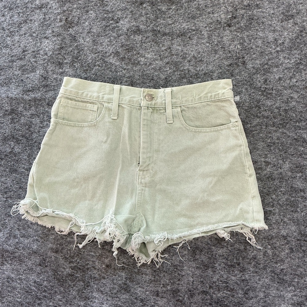 Madewell Distressed Light Blue The Mom Jean Shorts A36